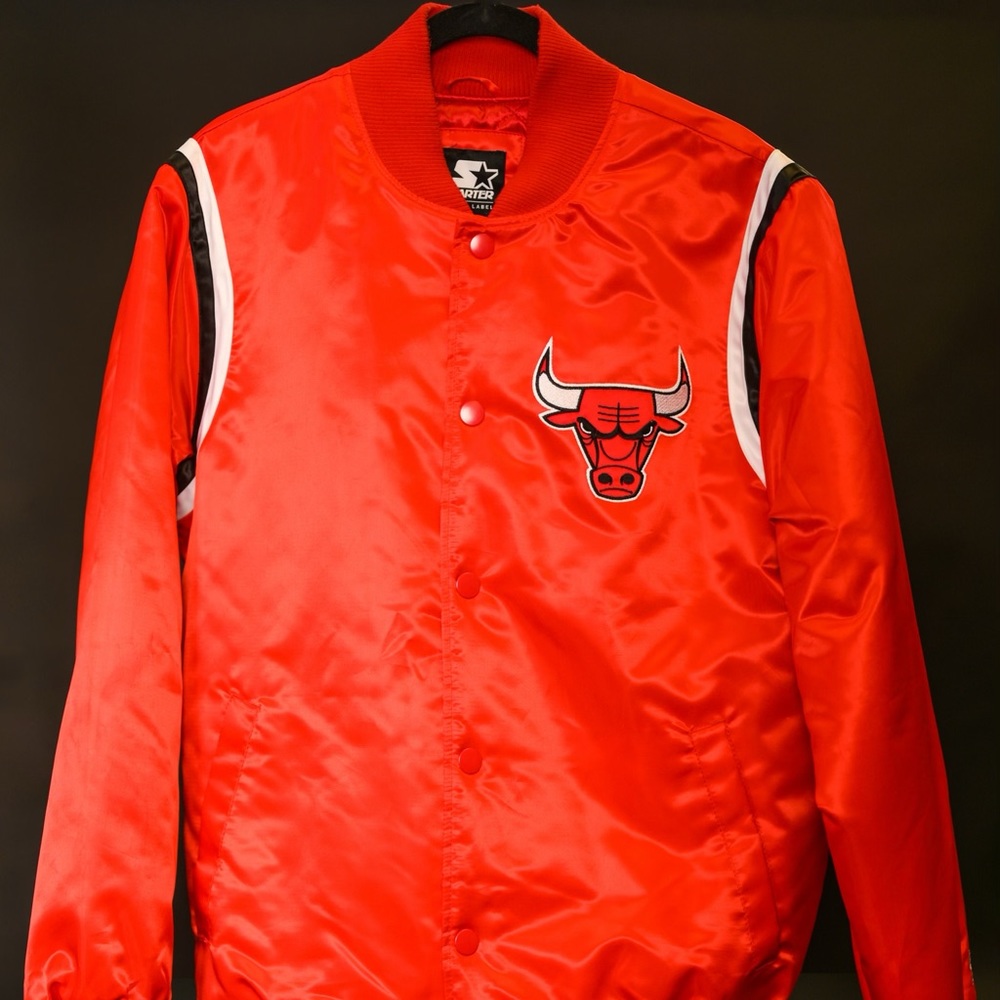 New M Bulls Starter Jacket (Never Worn)